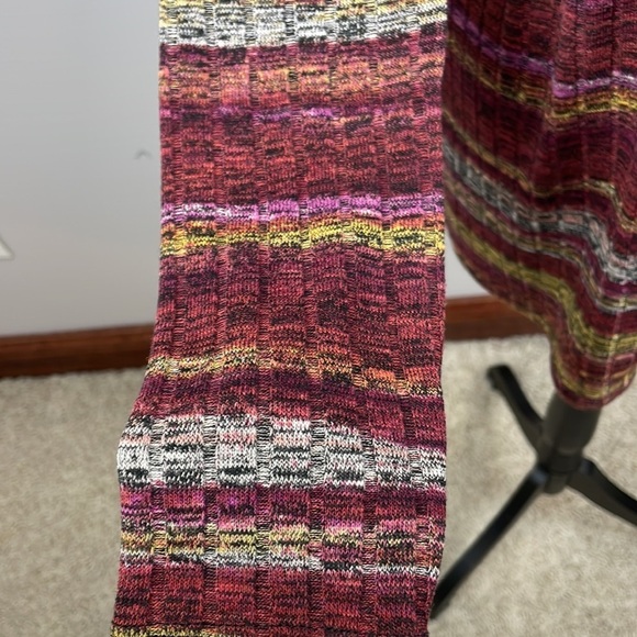 Maurices Cowl Neck Sweater SZ M Cut Out in Back Multicolor Stretchy Comfortable - Picture 4 of 12